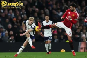 MU sẽ đối đầu với Tottenham trong trận chung kết Europa League